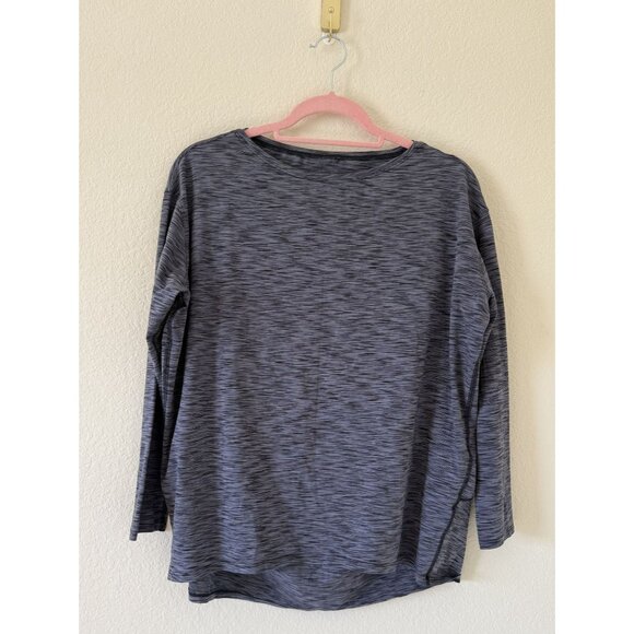Lululemon Women's Back In Action Long Sleeve Boat Neck Gray Striped Top Size 6 - Picture 1 of 4